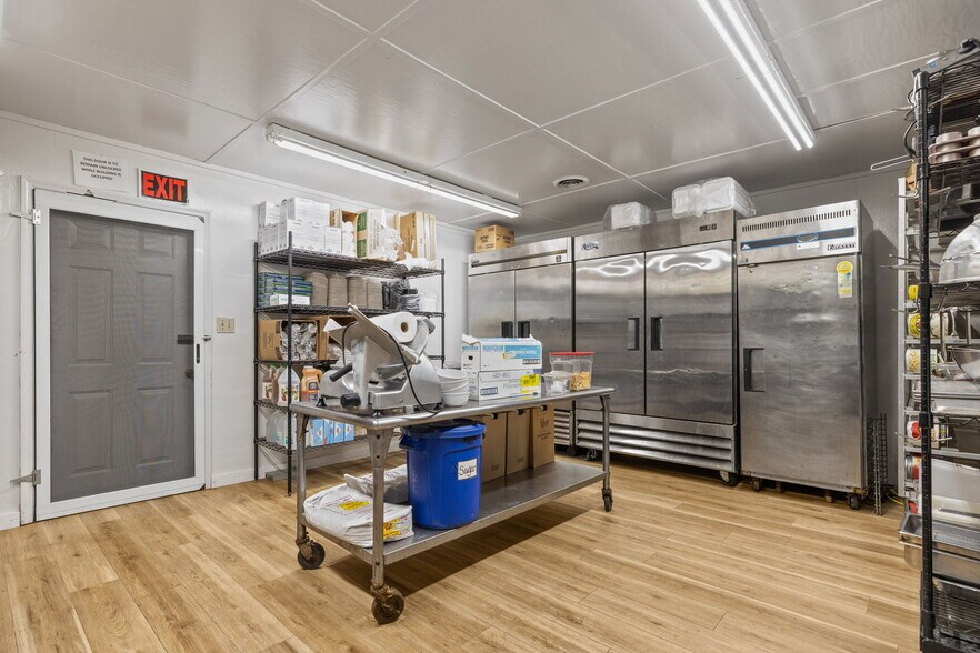 More Photos Of 2383 Hwy 58, Swansboro Restaurant For Sale