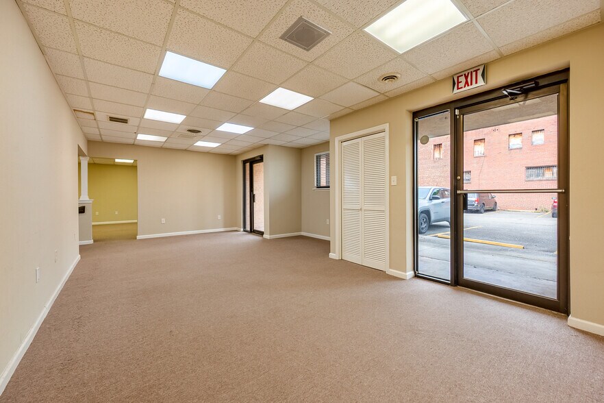 More Photos Of 65 E Main St, Pulaski Coworking Space