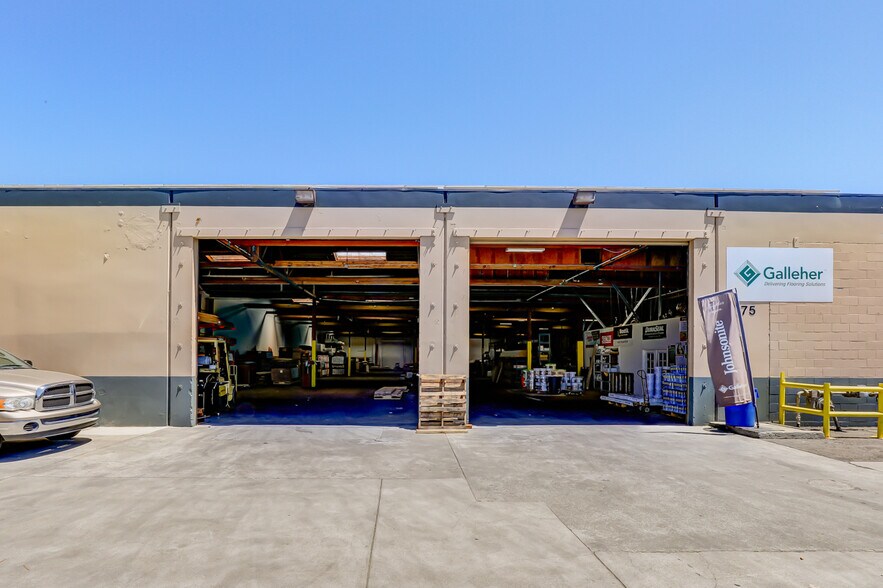 More Photos Of 210 Classic Ct, Rohnert Park Warehouse For Lease