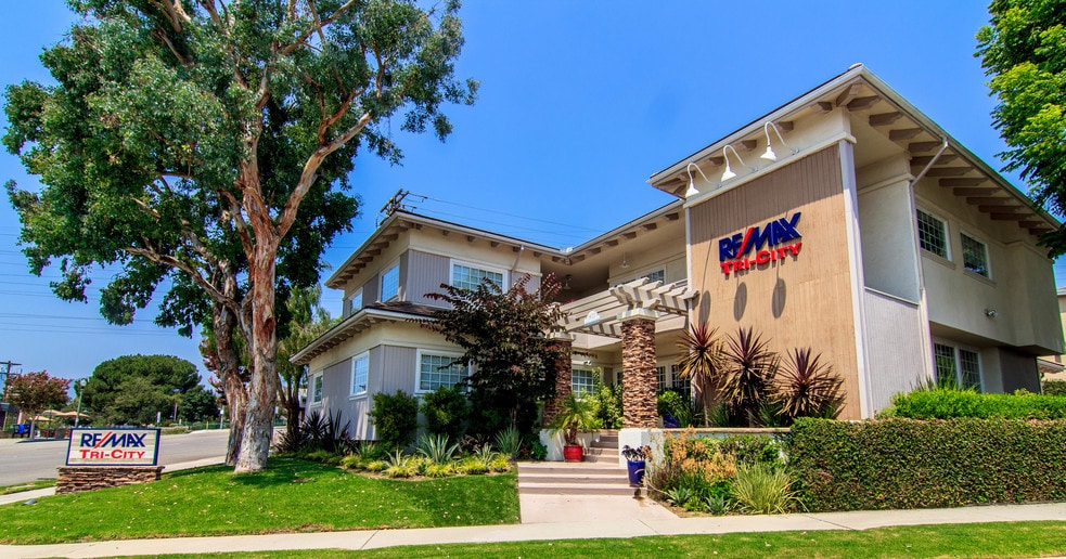 Primary Photo Of 1433 Foothill Blvd, La Cañada Flintridge Office For Lease