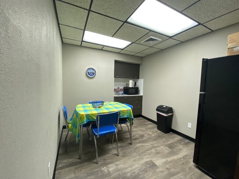 More Photos Of 4311 Old Indiana 261, Newburgh Medical For Sale