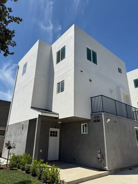 More Photos Of 1035 S Woods Ave, East Los Angeles Multifamily For Sale