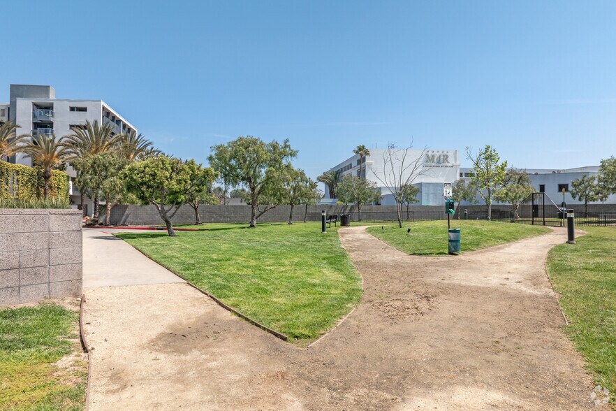 More Photos Of 13488 Maxella Ave, Marina Del Rey Apartments For Lease