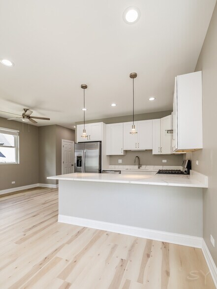 More Photos Of 623 Hamlin Ave, Chicago Apartments For Sale