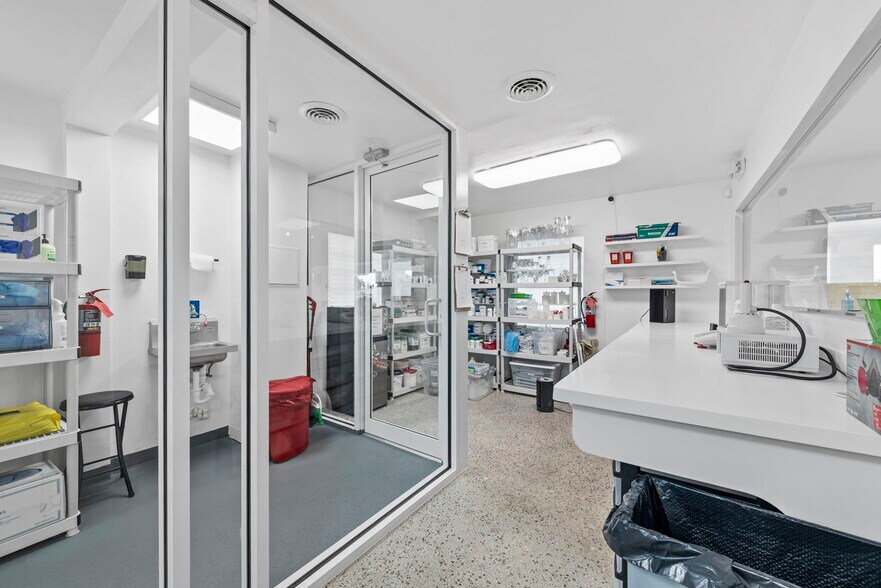 Primary Photo Of 141 E Commercial Blvd, Oakland Park Office For Sale