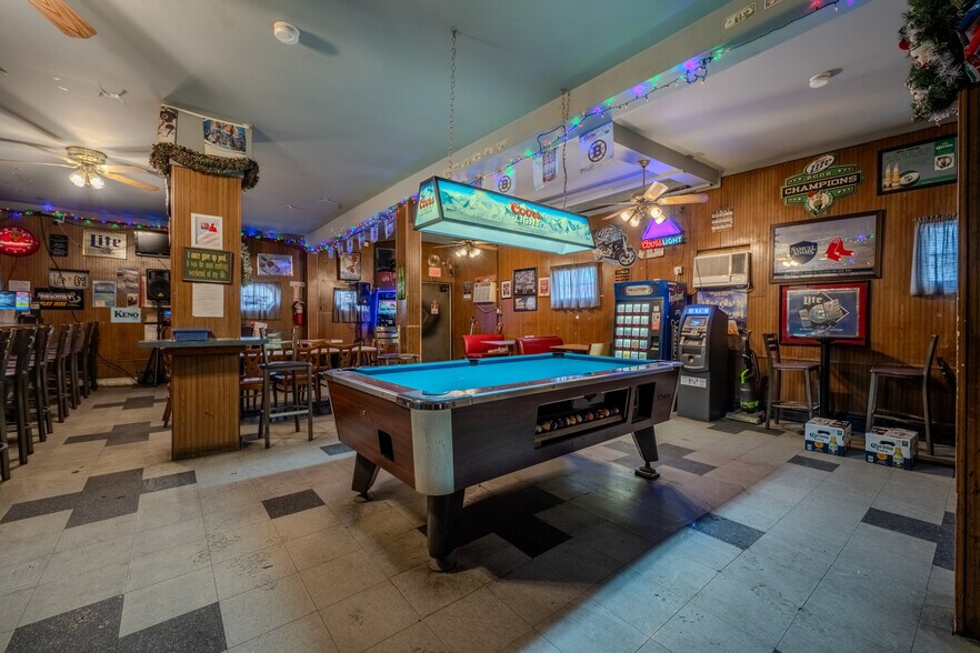More Photos Of 240 Essex St, Haverhill Storefront Retail Residential For Sale