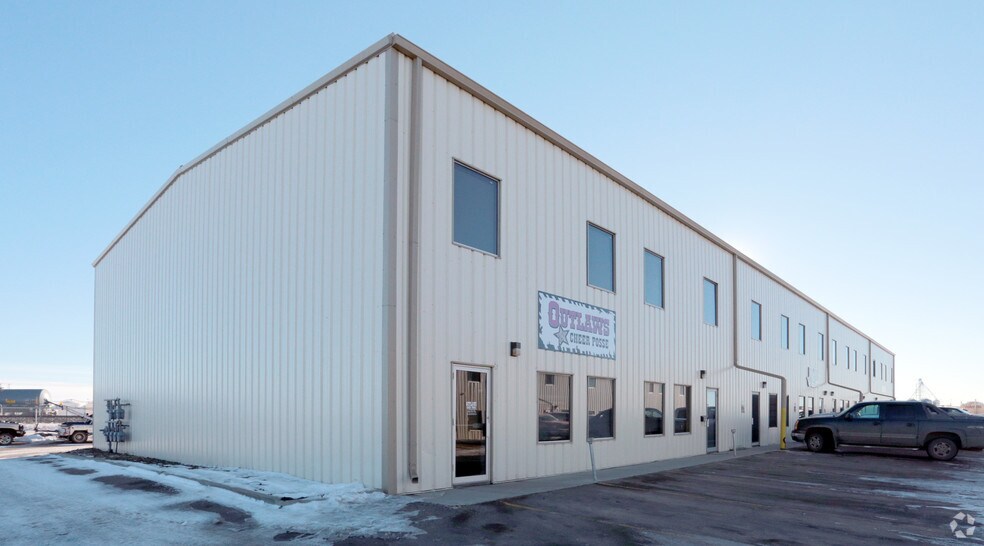 More Photos Of 7611 Sparrow Dr, Leduc Warehouse For Lease