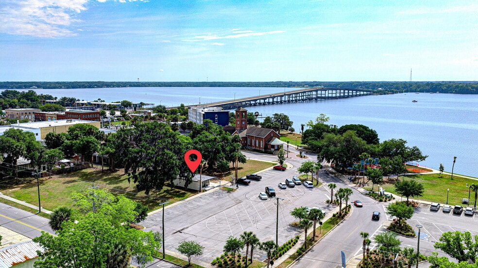 More Photos Of 203 Laurel St, Palatka Office For Sale