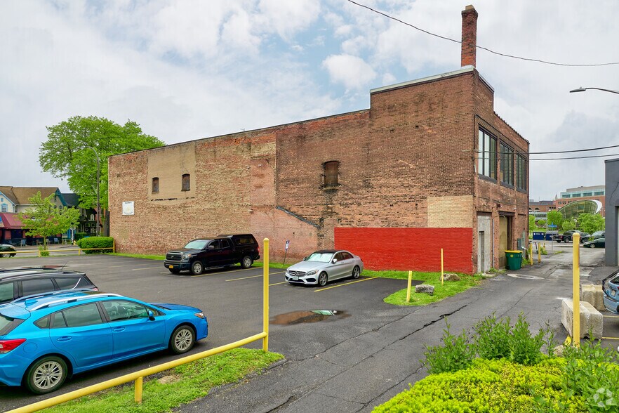 More Photos Of 190-194 Monroe Ave, Rochester Storefront Retail Office For Lease