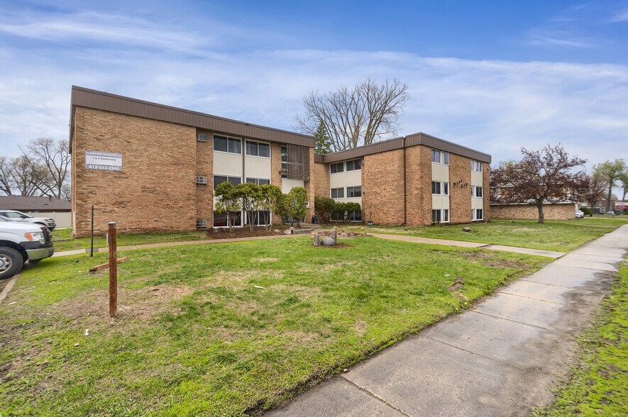 More Photos Of 7444 Cedar Ave S, Richfield Multifamily For Sale