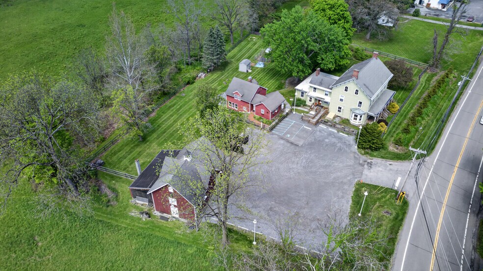Primary Photo Of 2321-2325 NY-9D, Wappingers Falls Flex For Sale