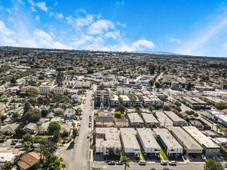 More Photos Of 3945 Frances Ave, Los Angeles Multifamily For Sale