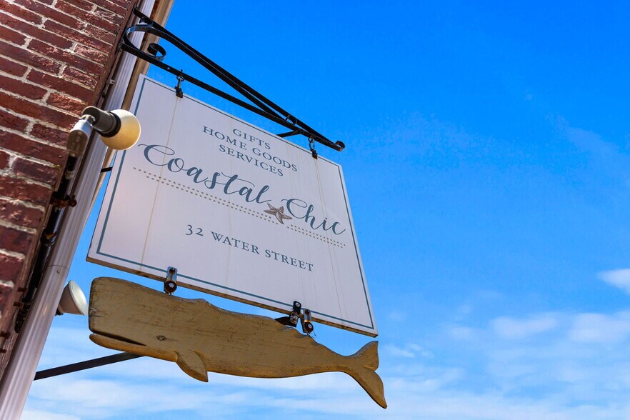 More Photos Of 30-32 Water Street #2, Newburyport General Retail For Sale