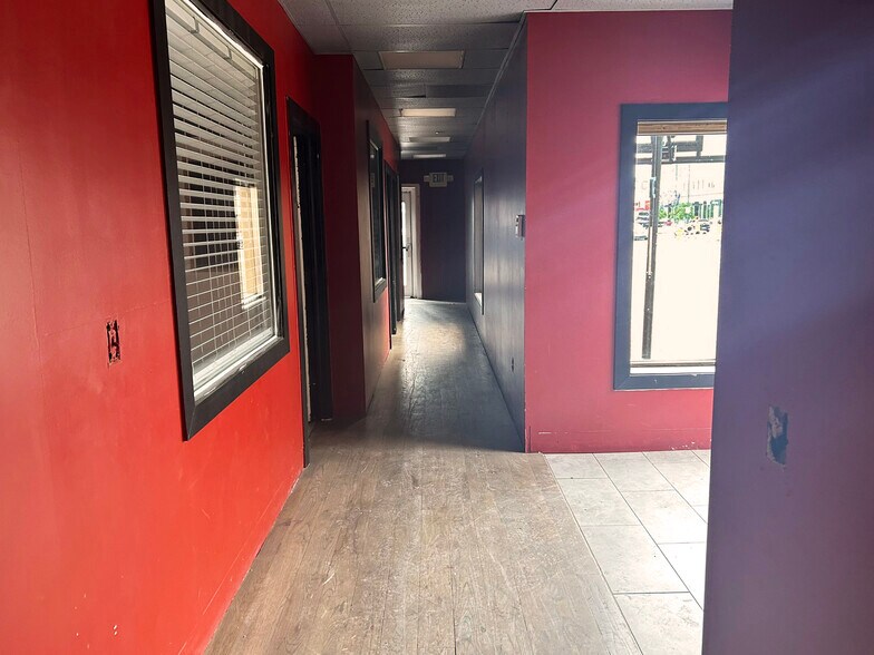 More Photos Of 4500 W Colfax Ave, Denver Storefront Retail Office For Sale