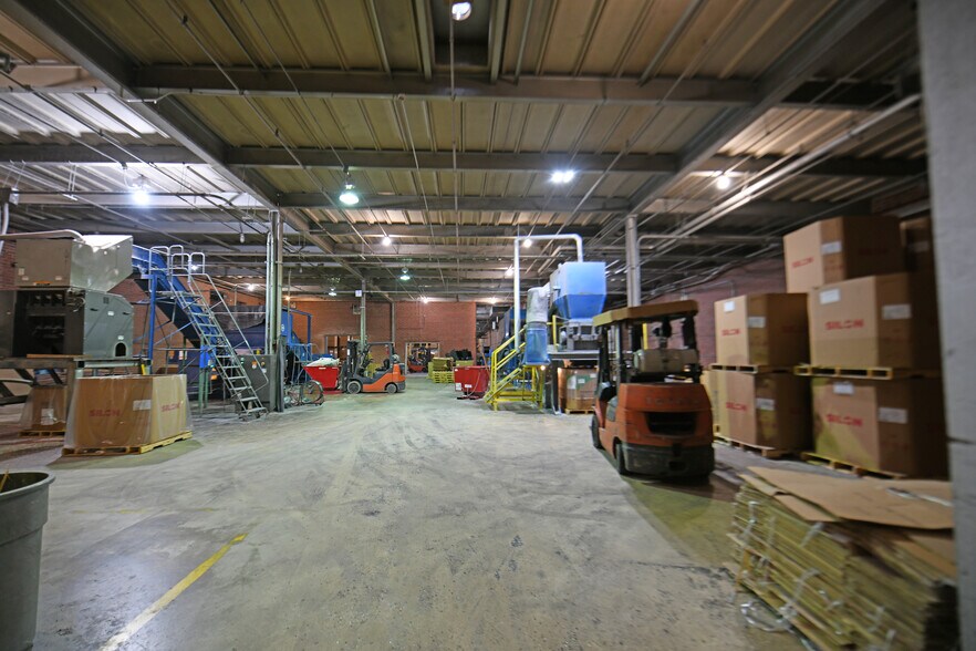 More Photos Of 4730 Ninety Six Hwy, Ninety Six Distribution For Sale