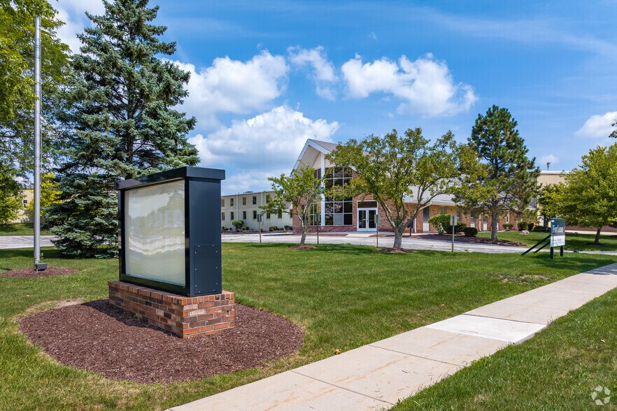 More Photos Of 7900 W Tower Ave, Milwaukee Manufacturing For Sale