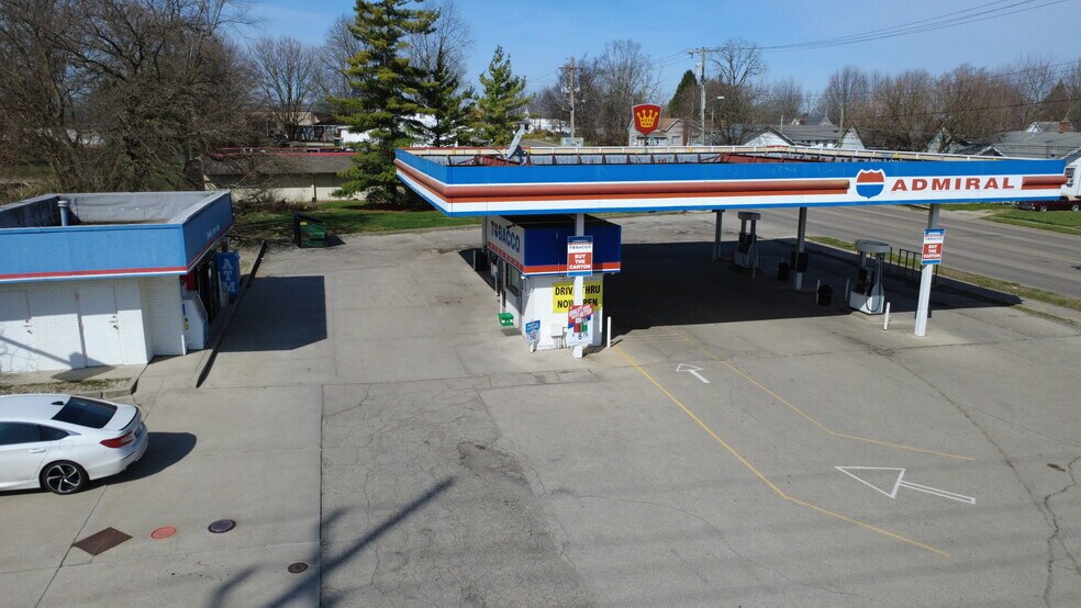 More Photos Of 701 W Memorial Dr, Muncie Service Station For Lease
