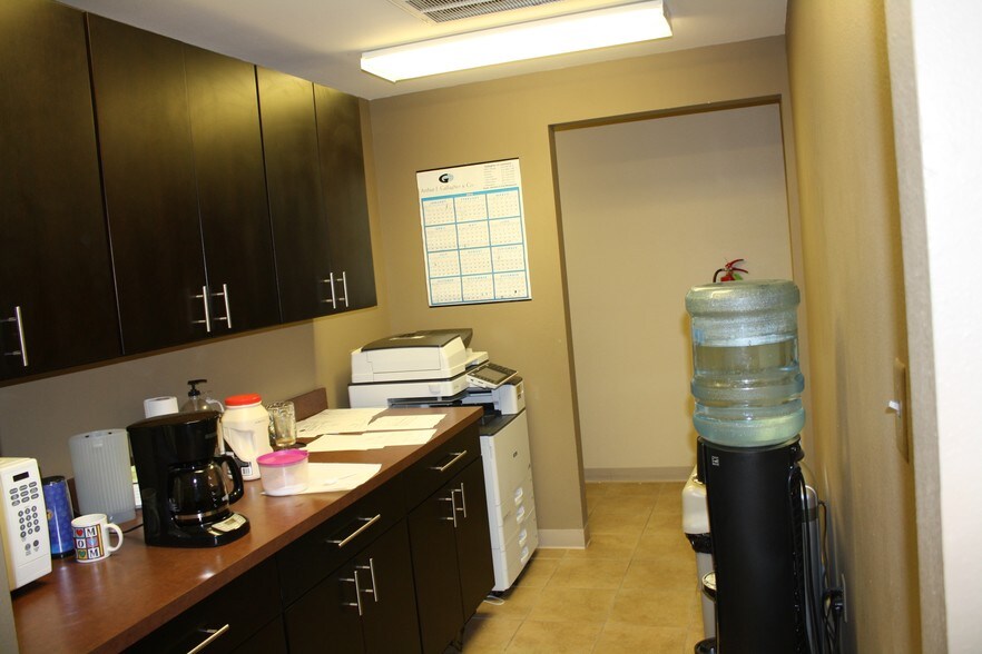 More Photos Of 894 Robert Blvd, Slidell Medical For Lease
