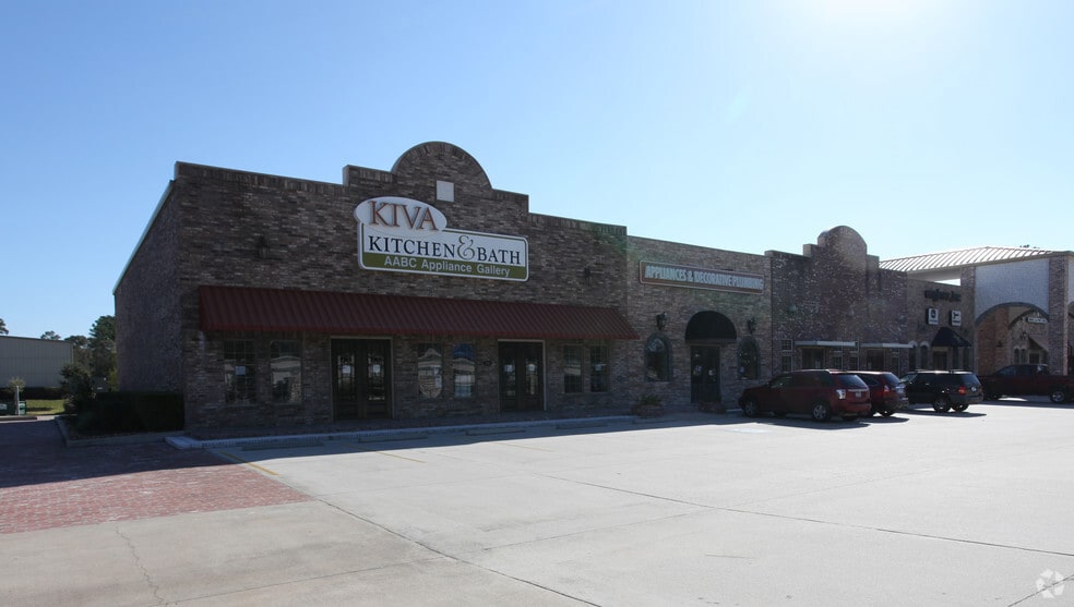 More Photos Of 11133 I-45 Fwy N, Conroe Freestanding For Sale