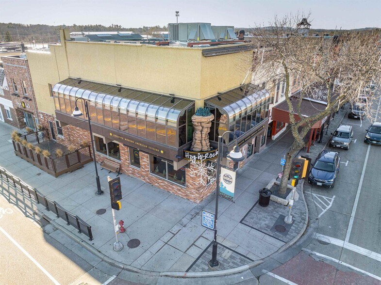 More Photos Of 232 Broadway, Wisconsin Dells Bar For Sale