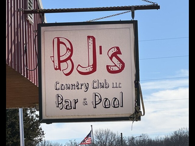 More Photos Of 205 N Macon St, Bevier Restaurant For Sale