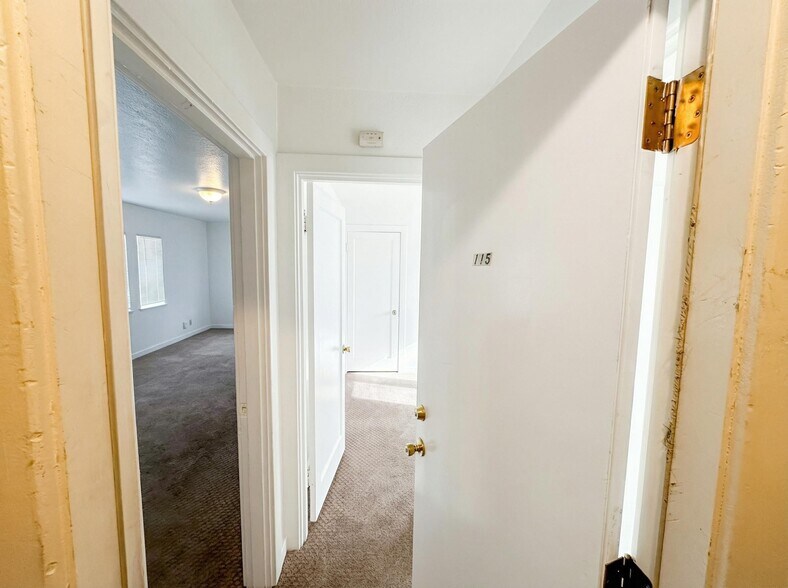 More Photos Of 111 Mahogany Dr, Vallejo Apartments For Sale