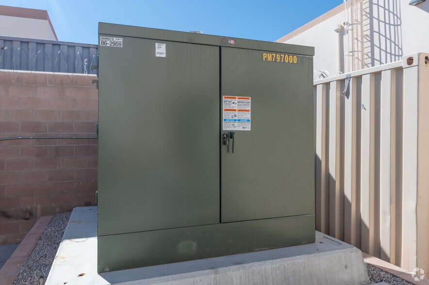 More Photos Of 4145 Wagon Trail Ave, Las Vegas Warehouse For Sale