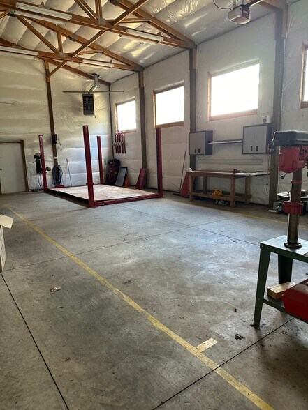 More Photos Of 23600 SW Grahams Ferry Rd, Sherwood Specialty For Lease