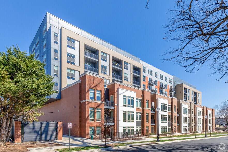 More Photos Of 1033 W Broad St, Falls Church Coworking Space