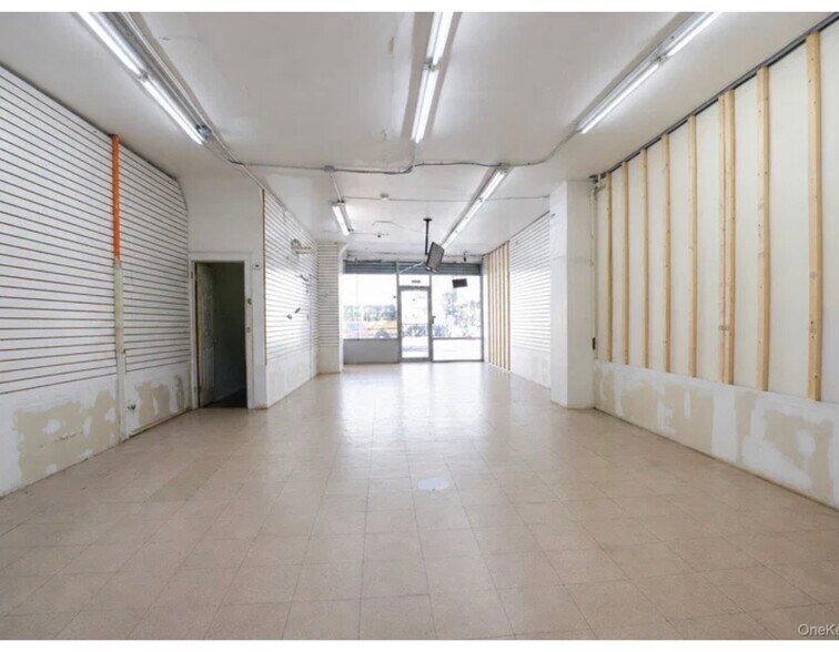 More Photos Of 3158 Fulton St, Brooklyn Storefront Retail Residential For Lease