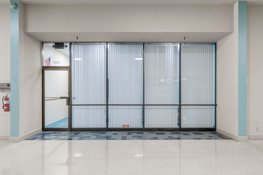 More Photos Of 35425 W Michigan Ave, Wayne General Retail For Lease