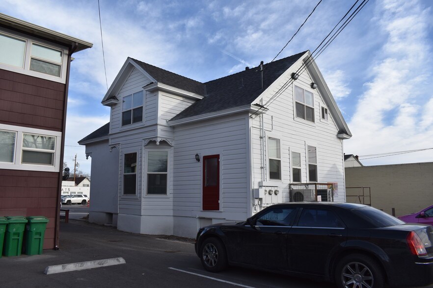 More Photos Of 737 S Virginia, Reno Storefront Retail Office For Sale