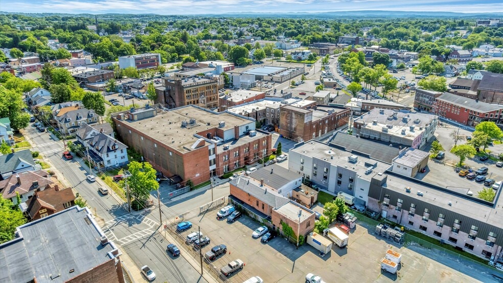 More Photos Of 24 John St, Middletown Office Residential For Sale