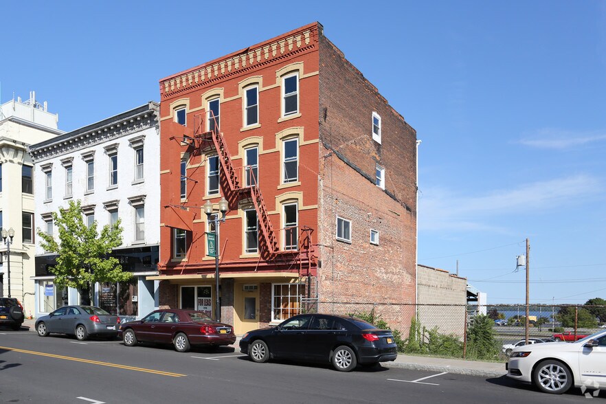 More Photos Of 555 Exchange St, Geneva Apartments For Sale