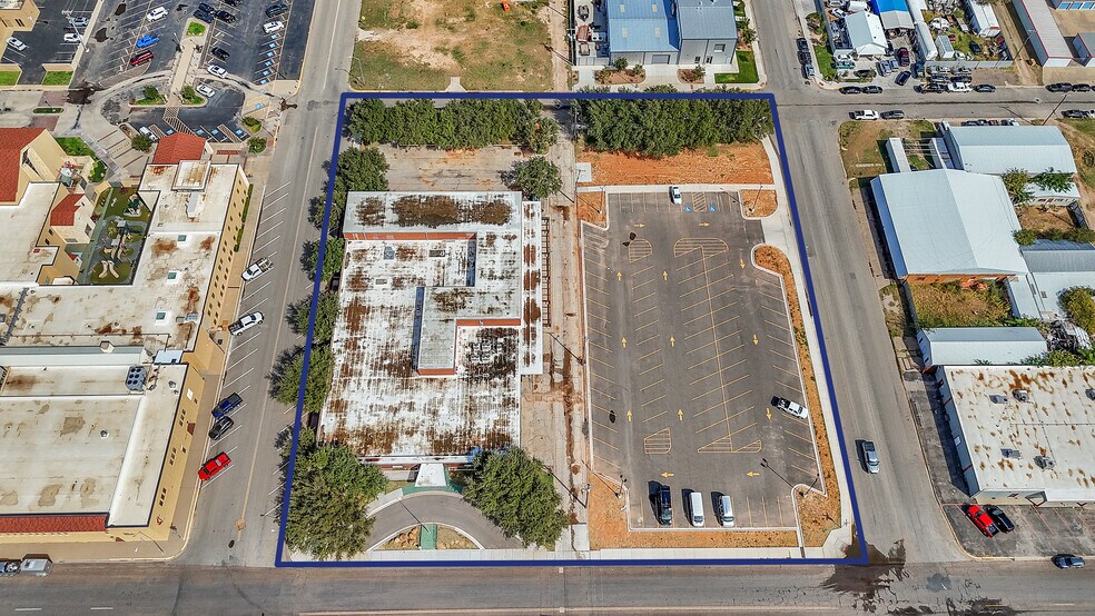 More Photos Of 201 E Illinois Ave, Midland Office For Sale