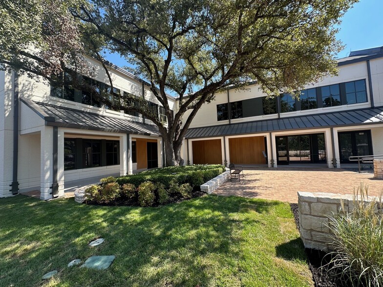 Primary Photo Of 3811 Bee Caves Rd, Austin Medical For Lease