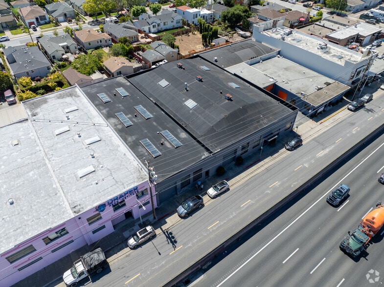 More Photos Of 940 S Amphlett Blvd, San Mateo Manufacturing For Lease
