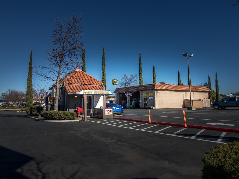 More Photos Of 163 Locust St, Redding Unknown For Sale