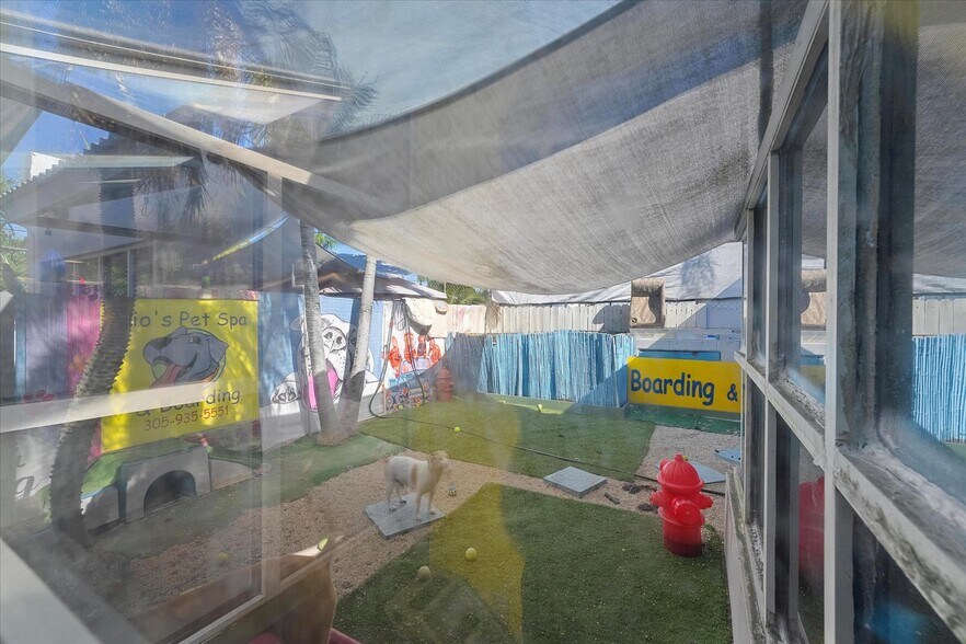 More Photos Of 609 NE 127th St, North Miami Freestanding For Sale