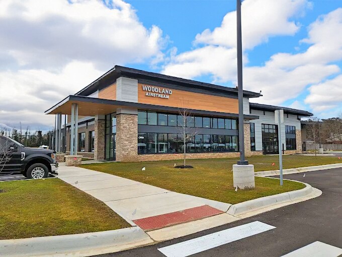 More Photos Of 9331 Dixie Hwy, Springfield Township Freestanding For Sale