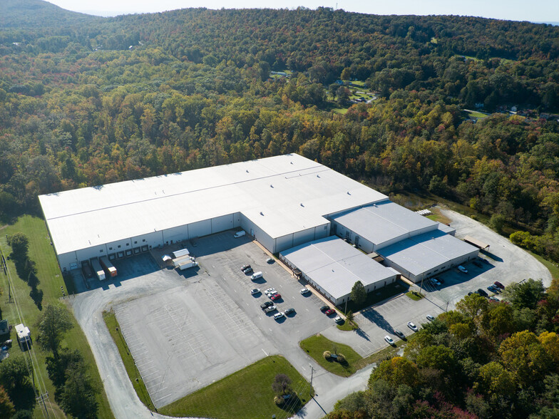 Primary Photo Of 15200 NBN Way, Blue Ridge Summit Warehouse For Lease