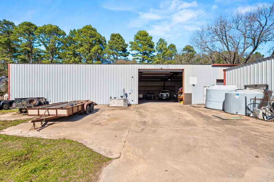 More Photos Of 3825 TX-154 Hwy, Quitman Office Residential For Sale