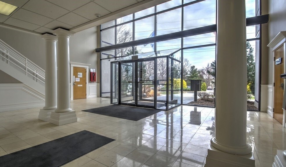 More Photos Of 12 Cambridge Dr, Trumbull Office Residential For Lease