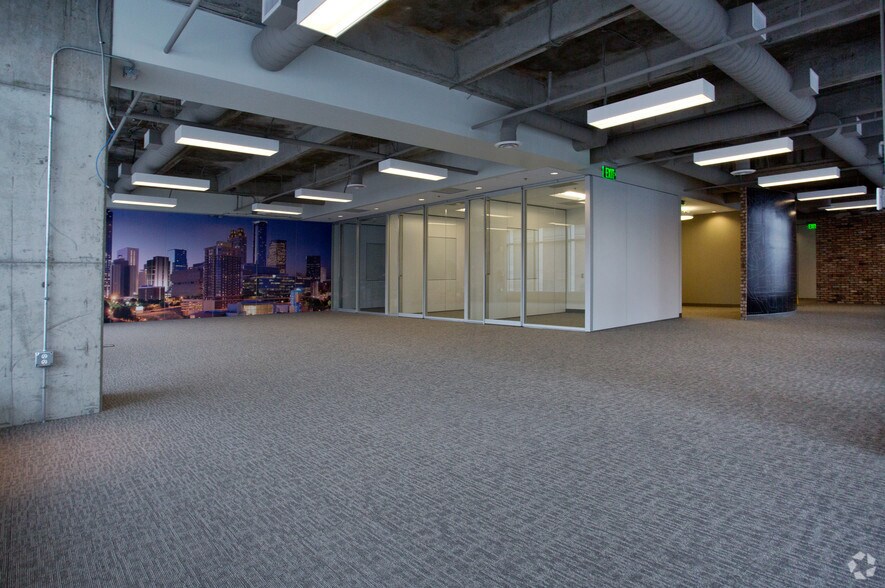 Photo of Lbby Floor Ste 100 - Spec Suite