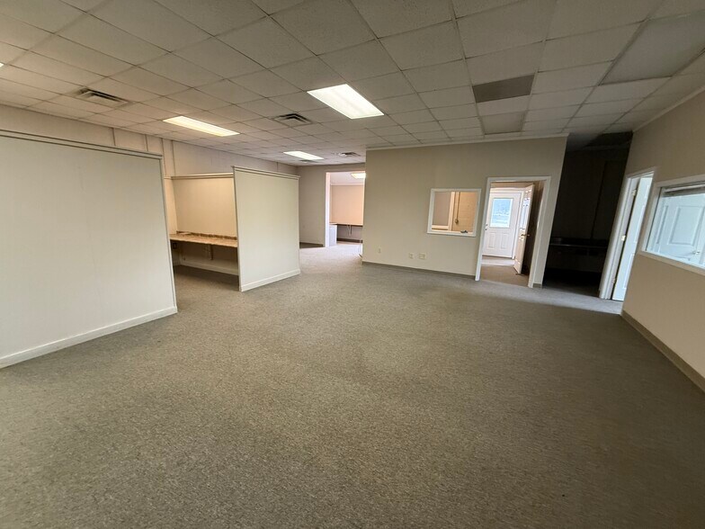 More Photos Of 21 Beech Grove Rd, Cullman General Retail For Sale