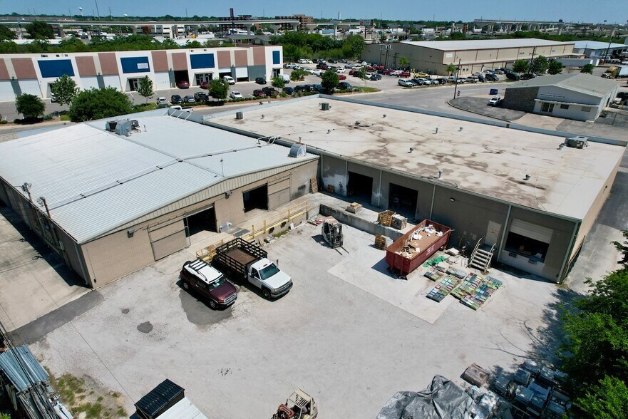 More Photos Of 4763 Broom St, San Antonio Warehouse For Lease