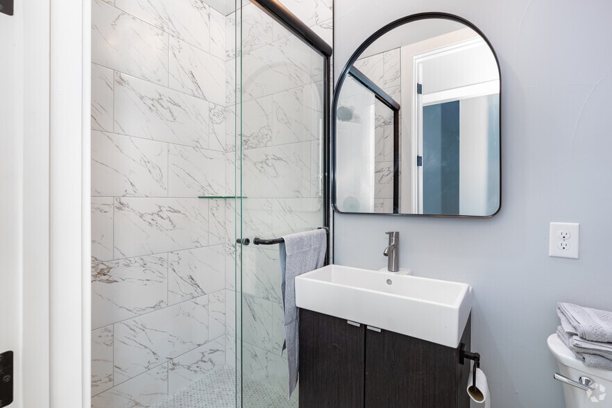 More Photos Of 101 Gregory St, Central City Apartments For Sale