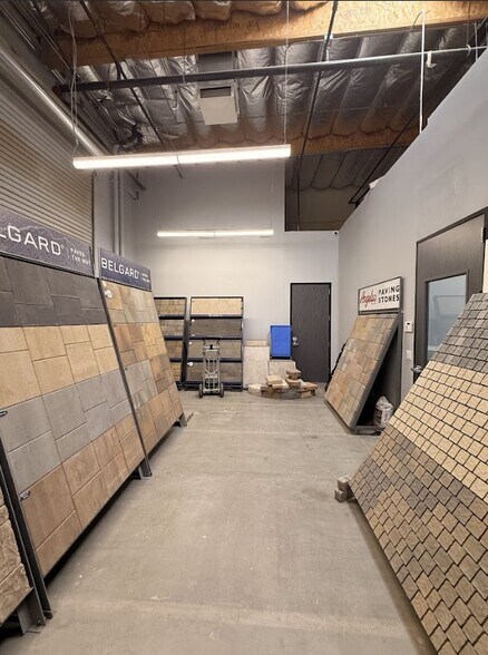 More Photos Of 39301 Badger St, Palm Desert Warehouse For Sale