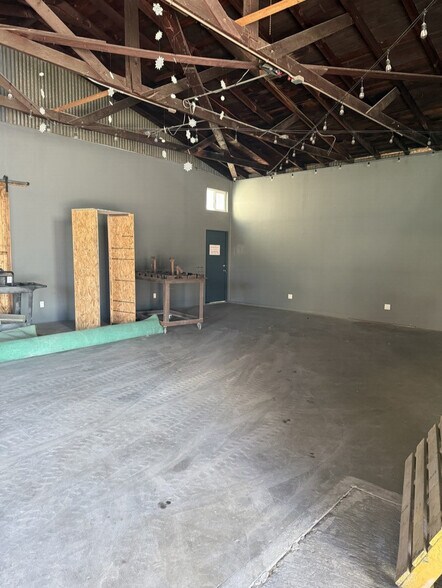 Primary Photo Of 119 Penn St, El Segundo Manufacturing For Sale