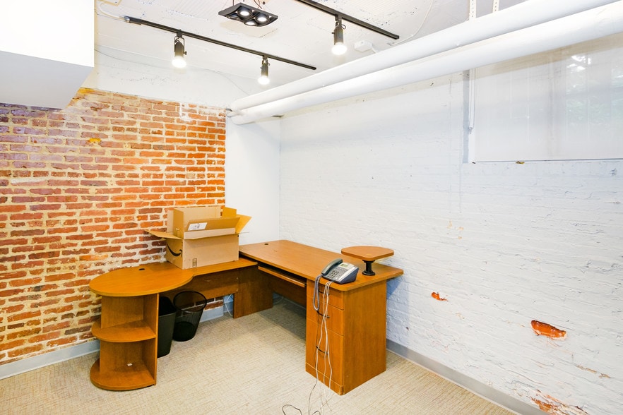 More Photos Of 3401 Greenway, Baltimore Apartments For Sale